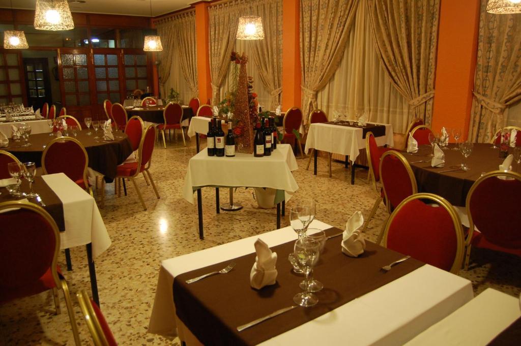 Hotel Balfagon Calanda Exterior photo